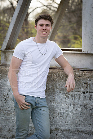 Nolan Brauns Senior Images 5-4-2022-0191