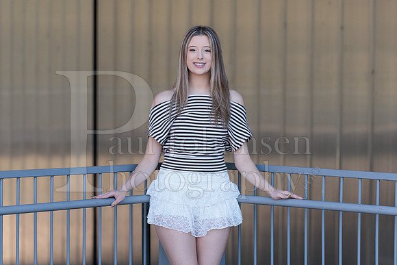 Nadia Cole Senior Images 10-24-2026-0200