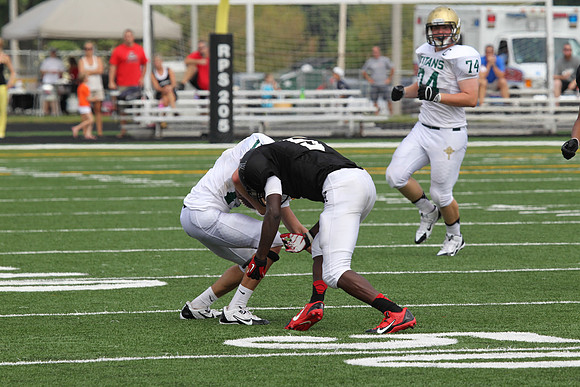 Boylan Varsity Football vs Auburn 8-31-2013-0430