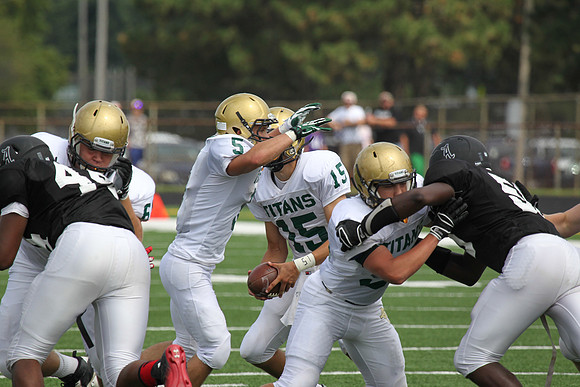 Boylan Varsity Football vs Auburn 8-31-2013-0198