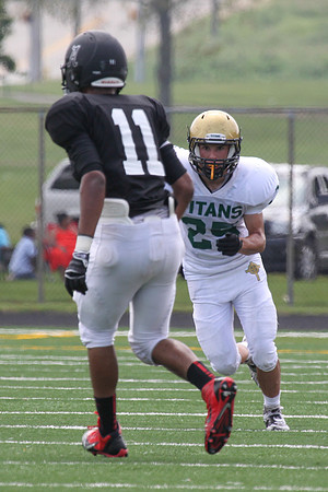 Boylan Varsity Football vs Auburn 8-31-2013-0448