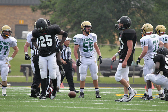 Boylan Varsity Football vs Auburn 8-31-2013-0466
