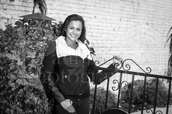 Gina Mehringer Senior Images 10-24-2015-0134-2