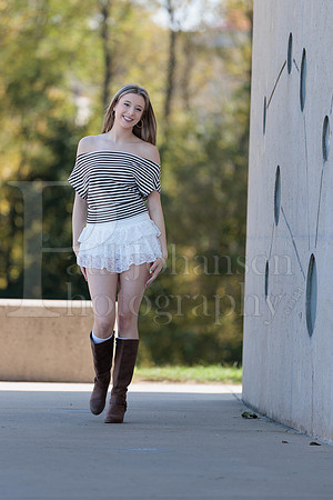 Nadia Cole Senior Images 10-24-2026-0136