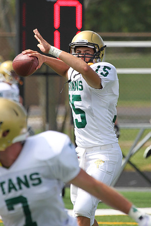 Boylan Varsity Football vs Auburn 8-31-2013-0058