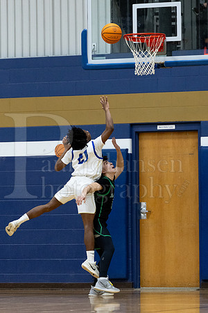 Rockford Christian Boys Varsity Basketball vs Rock Falls 2-7-2025-0436
