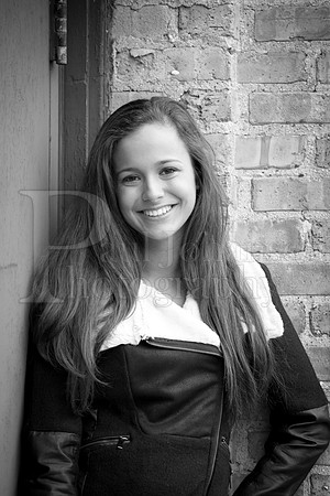 Gina Mehringer Senior Images 10-24-2015-0053-2