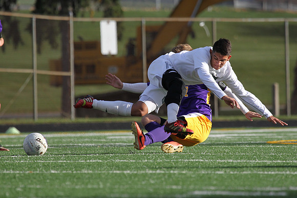 Boylan Varsity Boys Soccer vs Hononegah Regional Final 10-26-2013-4594