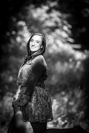 Linzy Lorence Senior Images 10-7-2013-4131