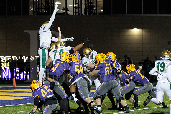 Boylan Boys Varsity Football vs Hononegah 10-9-2026-0523