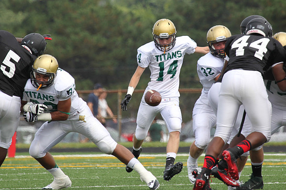 Boylan Varsity Football vs Auburn 8-31-2013-0341