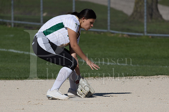 Boylan Girls Softball vs Belvidere North 5-3-2023-0105