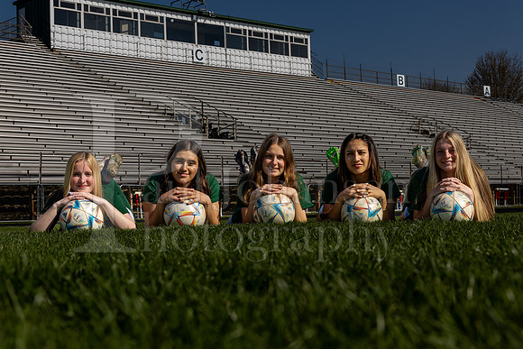 Boylan Varsity Girls Soccer Team and Senior Shoot 4-25-2024-0081
