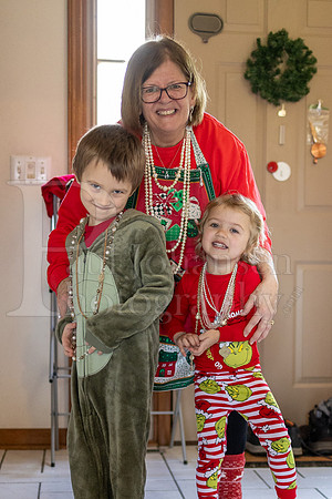 Xmas at Johansens 12-25-2024-0052