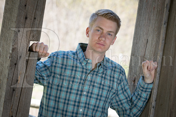 Nick Monkemeyer Senior Images 4-17-2016-0083