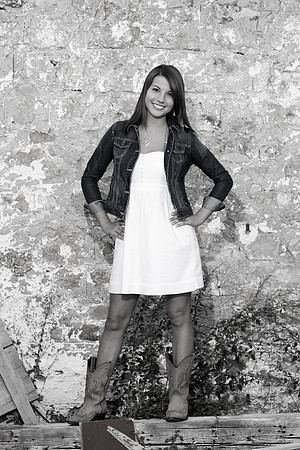 Lindsay Melling Senior Images-0488