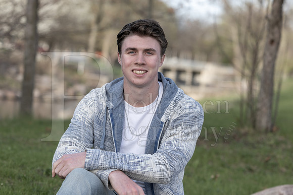 Nolan Brauns Senior Images 5-4-2022-0307