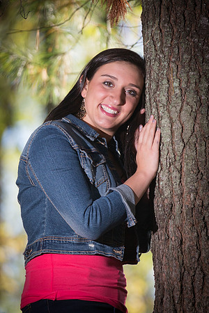Linzy Lorence Senior Images 10-7-2013-4207