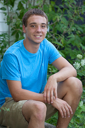 Mike Lundeen Senior Images-5057