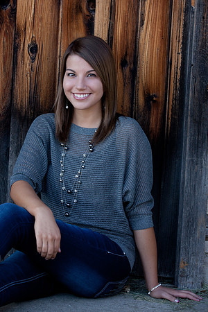 Lindsay Melling Senior Images-0385