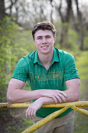 Nolan Brauns Senior Images 5-4-2022-0318
