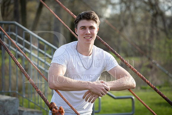 Nolan Brauns Senior Images 5-4-2022-0183