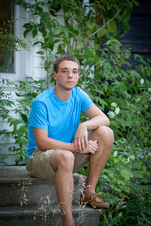 Mike Lundeen Senior Images-5056