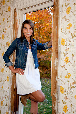 Lindsay Melling Senior Images-0535
