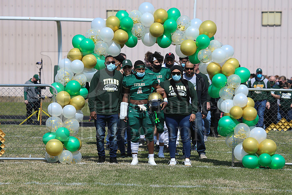 Boylan Varsity Football vs Hononegah 4-3-2021-0021
