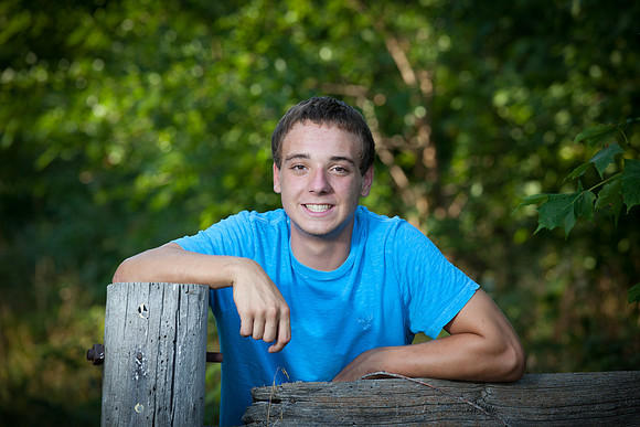 Mike Lundeen Senior Images-5078