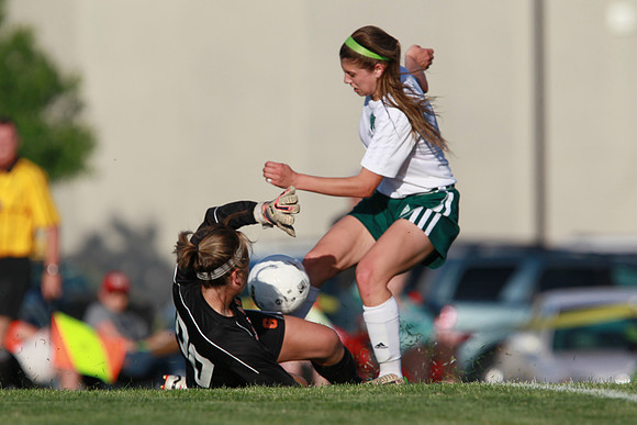 Boylan Girls Varisty Soccer vs Dekalb Sectional Final 5-30-2104-0666