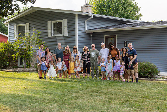 Snow Family Portraits 8-10-2023-0016