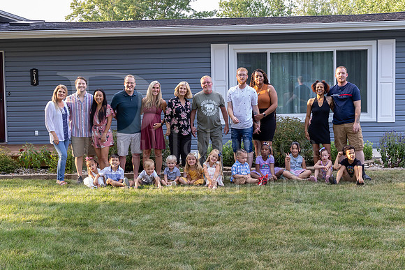 Snow Family Portraits 8-10-2023-0040