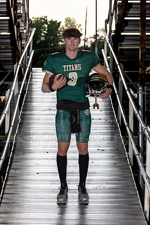 Boylan Football Seniors Banner Photoshoot Fall 2023-0005