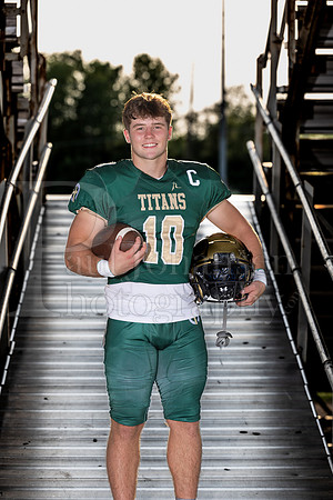 Boylan Football Seniors Banner Photoshoot Fall 2023-0033