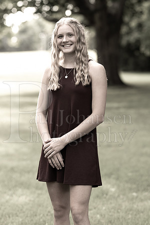 Emma Joiner Senior Images 7-25-2022-0166