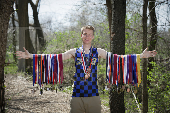 Nick Monkemeyer Senior Images 4-17-2016-0173