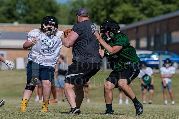 Iron Titans Football Camp 6-17-2025-0315
