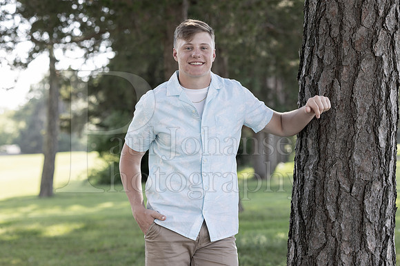 Zach Joiner Senior Images 5-22-2021-0035