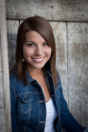 Lindsay Melling Senior Images-0501