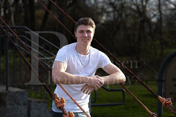 Nolan Brauns Senior Images 5-4-2022-0185