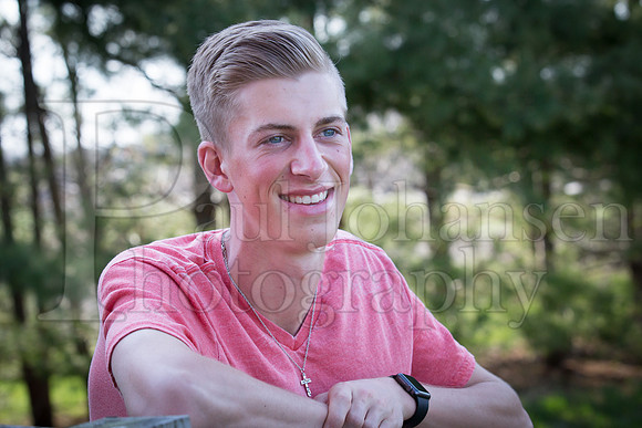 Bramdon Ancona  Senior Images 4-17-2016-0149