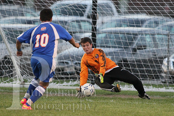 RC Boys Varsity Soccer vs Genoa 9-17-2014-0448