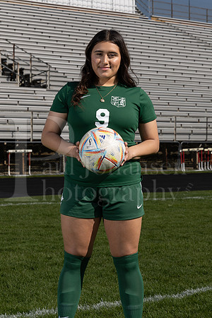 Boylan Varsity Girls Soccer Team and Senior Shoot 4-25-2024-0113