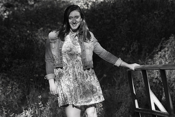 Linzy Lorence Senior Images 10-7-2013-4113
