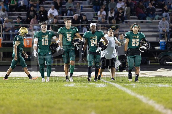 Boylan Varsity Football vs Hononegah 9-29-2023-0805