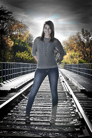 Lindsay Melling Senior Images-0416a