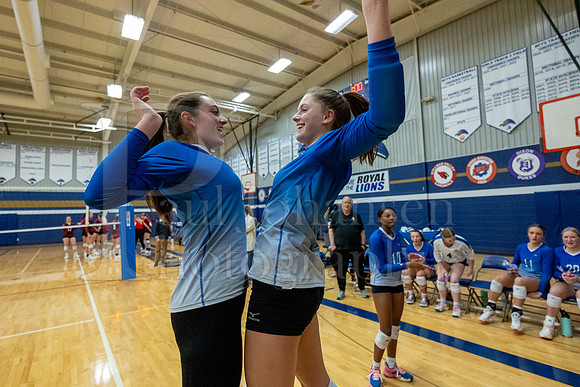 Rockford Christian Girls Varsity Volleyball vs Stillman Valley 10-17-2023-0244
