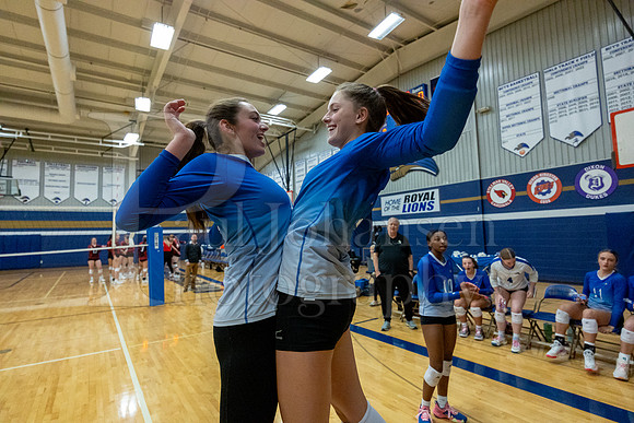 Rockford Christian Girls Varsity Volleyball vs Stillman Valley 10-17-2023-0245