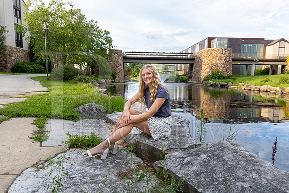 Emma Joiner Senior Images 7-25-2022-0418